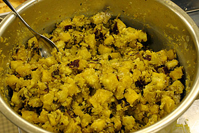 さつまいものポリヤル(南インド風の炒め物)