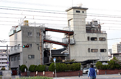 堺の老舗そば屋「ちく満」の店構え