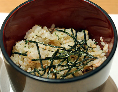 味付けを忘れたようで甘いご飯