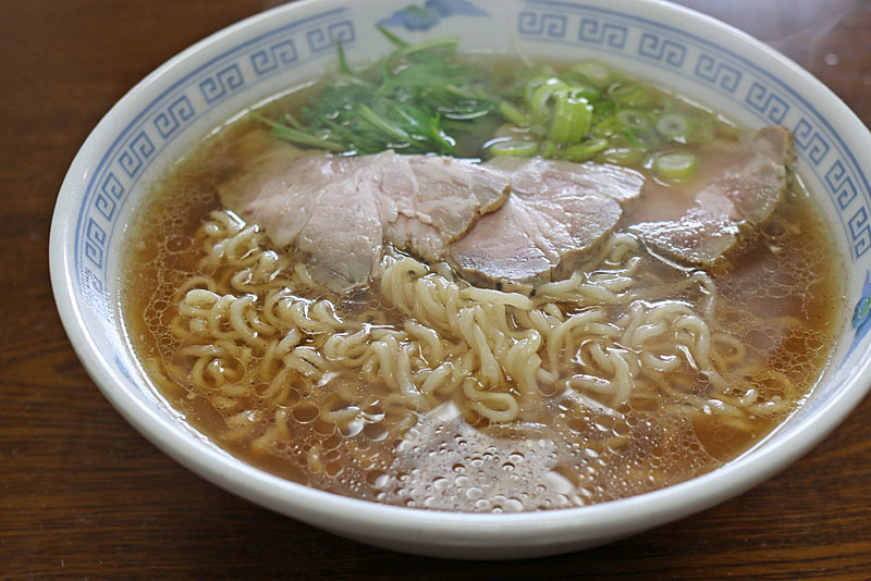 鴨鍋のスープを利用して 醤油ラーメン こんなの食べたよ