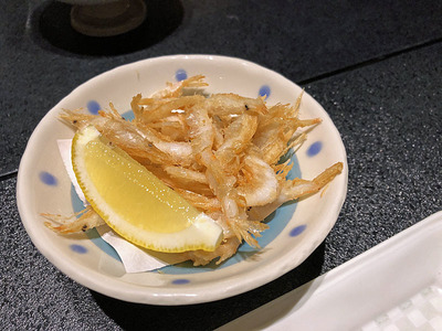 富山県砺波市の旅館「三楽園」の白エビの唐揚げ