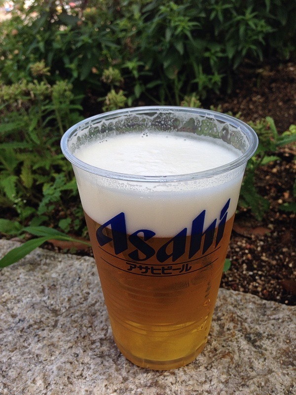 長居公園で生ビール こんなの食べたよ